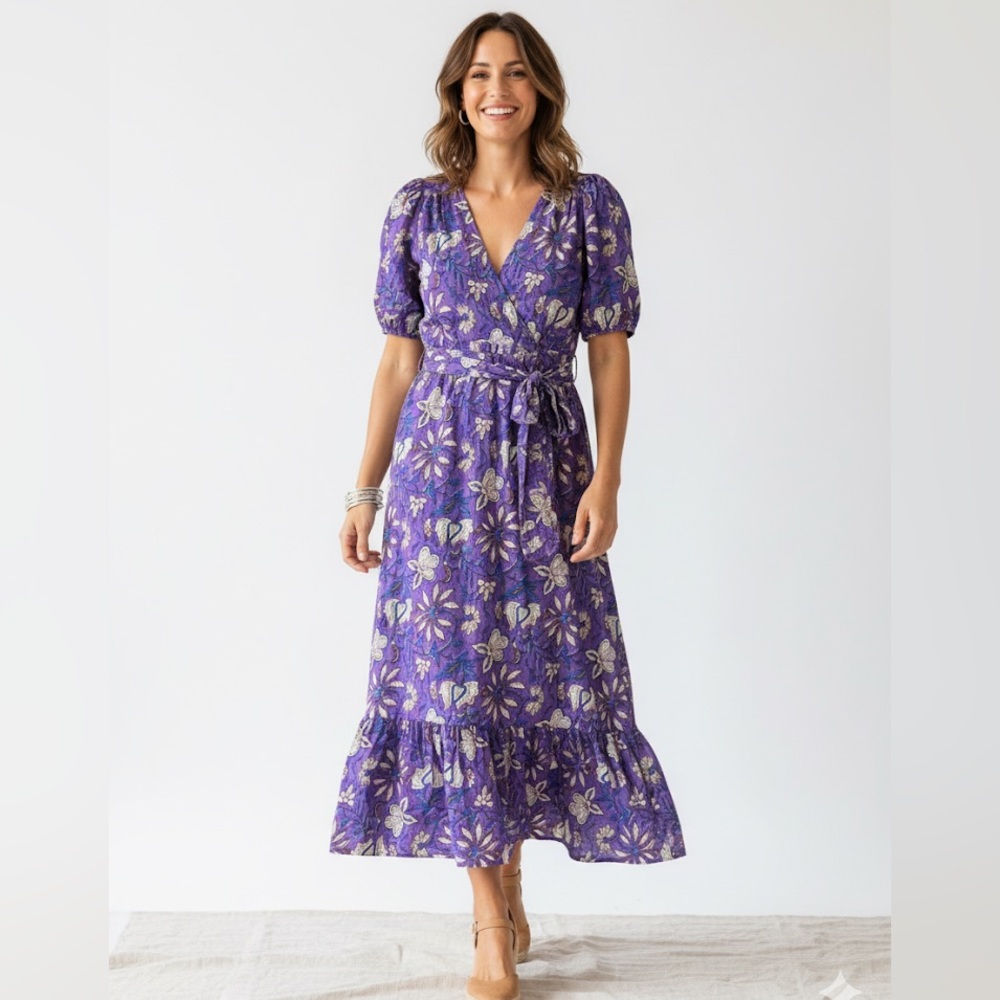 Xirena Camelia Floral Print Puff Sleeve Cotton Dress – Purple Graze
Size: Medium
